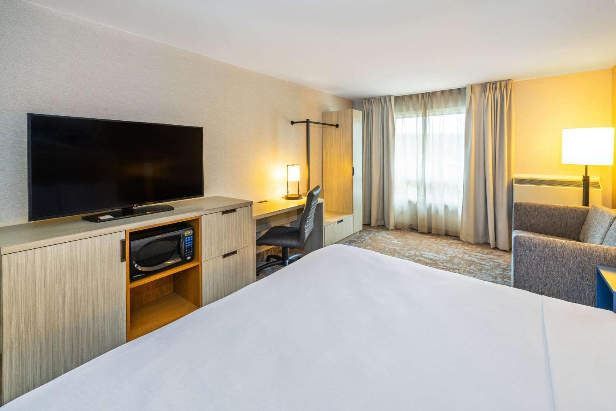 Comfort Inn 3*