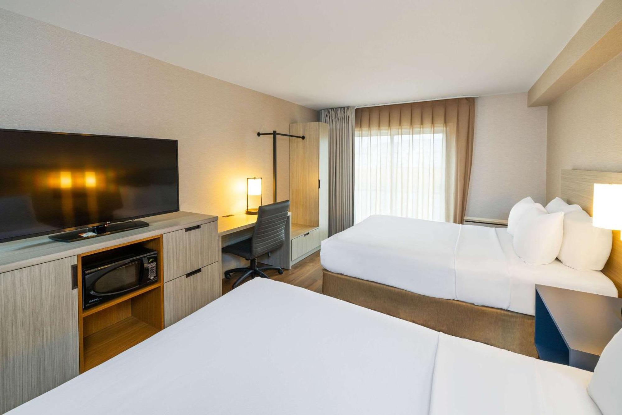 Comfort Inn 3*